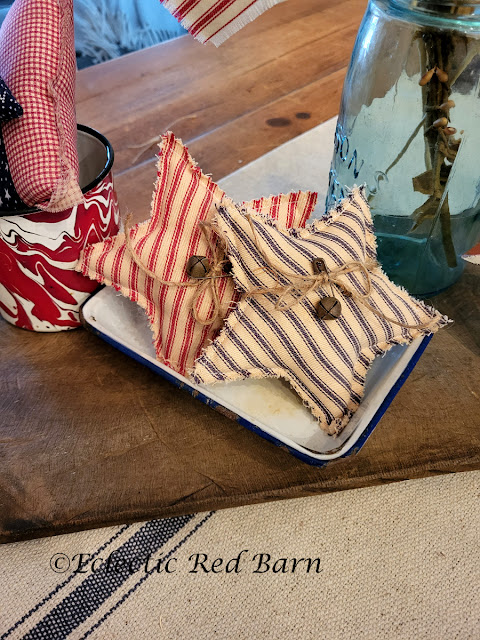 Memorial Day Cenretpiece. Share NOW. #memorialday #eclecticredbarn #holidaydecor #flags #stars